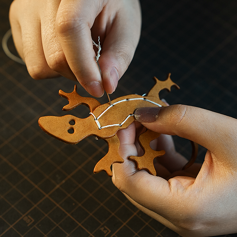 Lizard Keychain Craft Kit