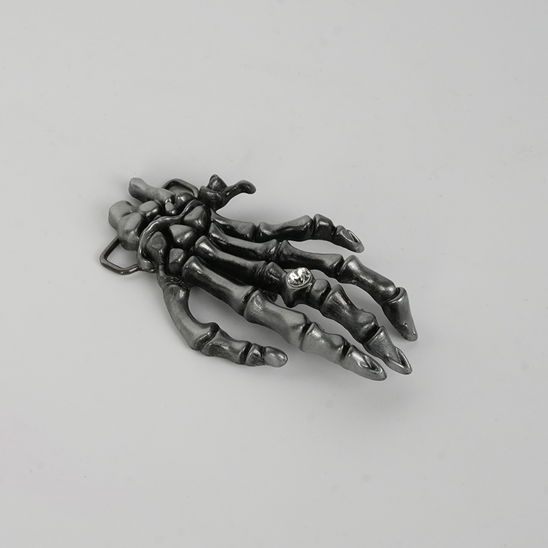 Skull hand belt buckle